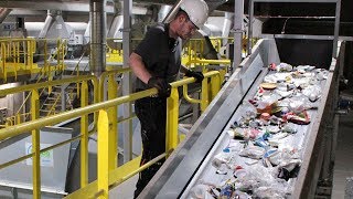 Recycling plastics – Resource efficiency with an optimized sorting method [upl. by Noskcire301]