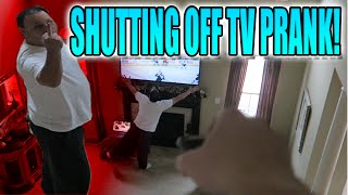 SHUTTING OFF TV PRANK ON DAD HILARIOUS [upl. by Ciprian]