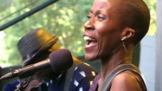 Rokia Traoré  Kènia  LIVE at Afrikafestival Hertme 2017 [upl. by Domingo]